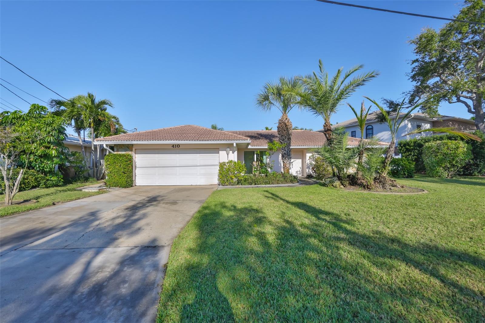 410 Harbor Dr N Property Photo 2