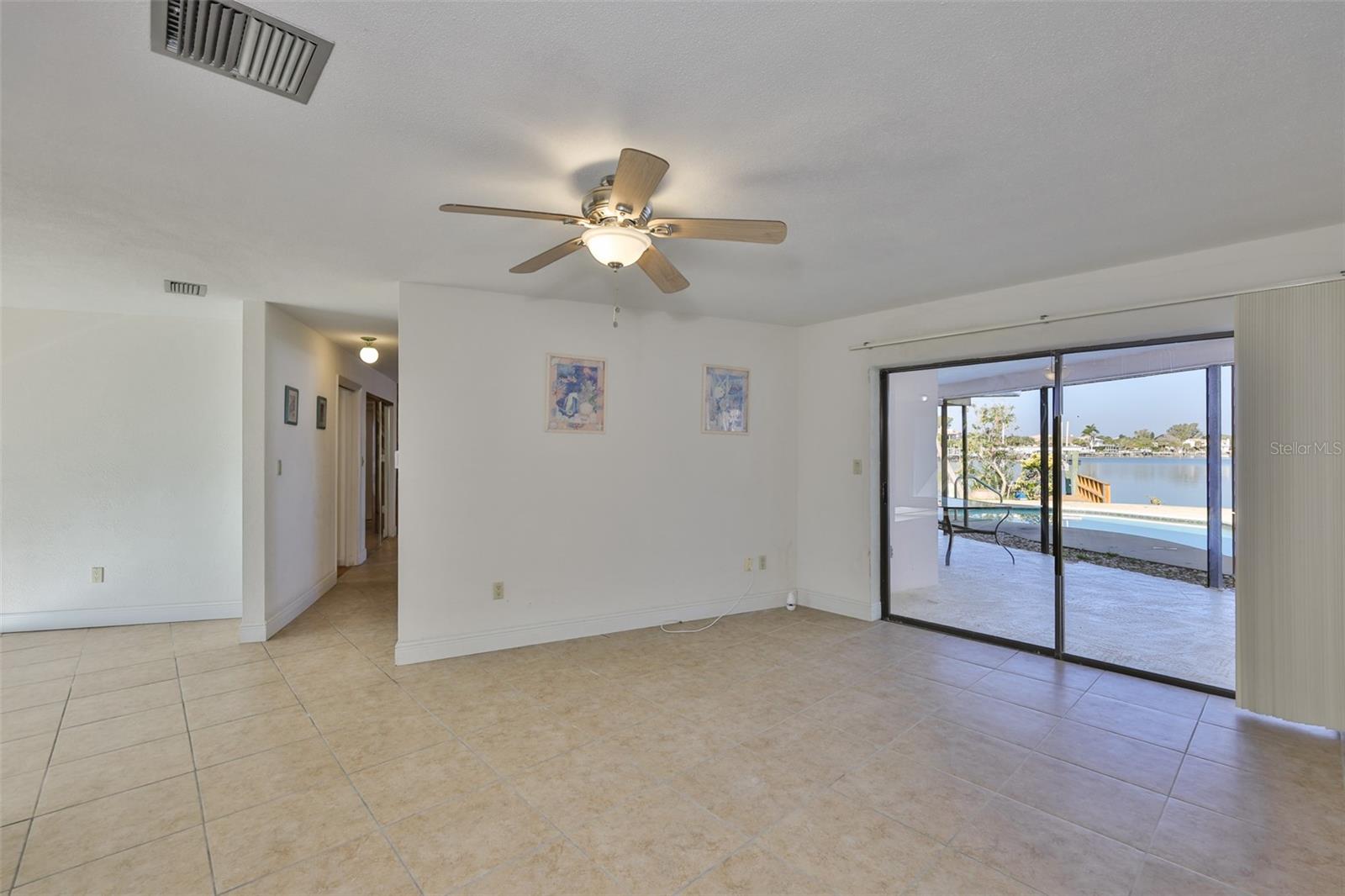 410 Harbor Dr N Property Photo 17