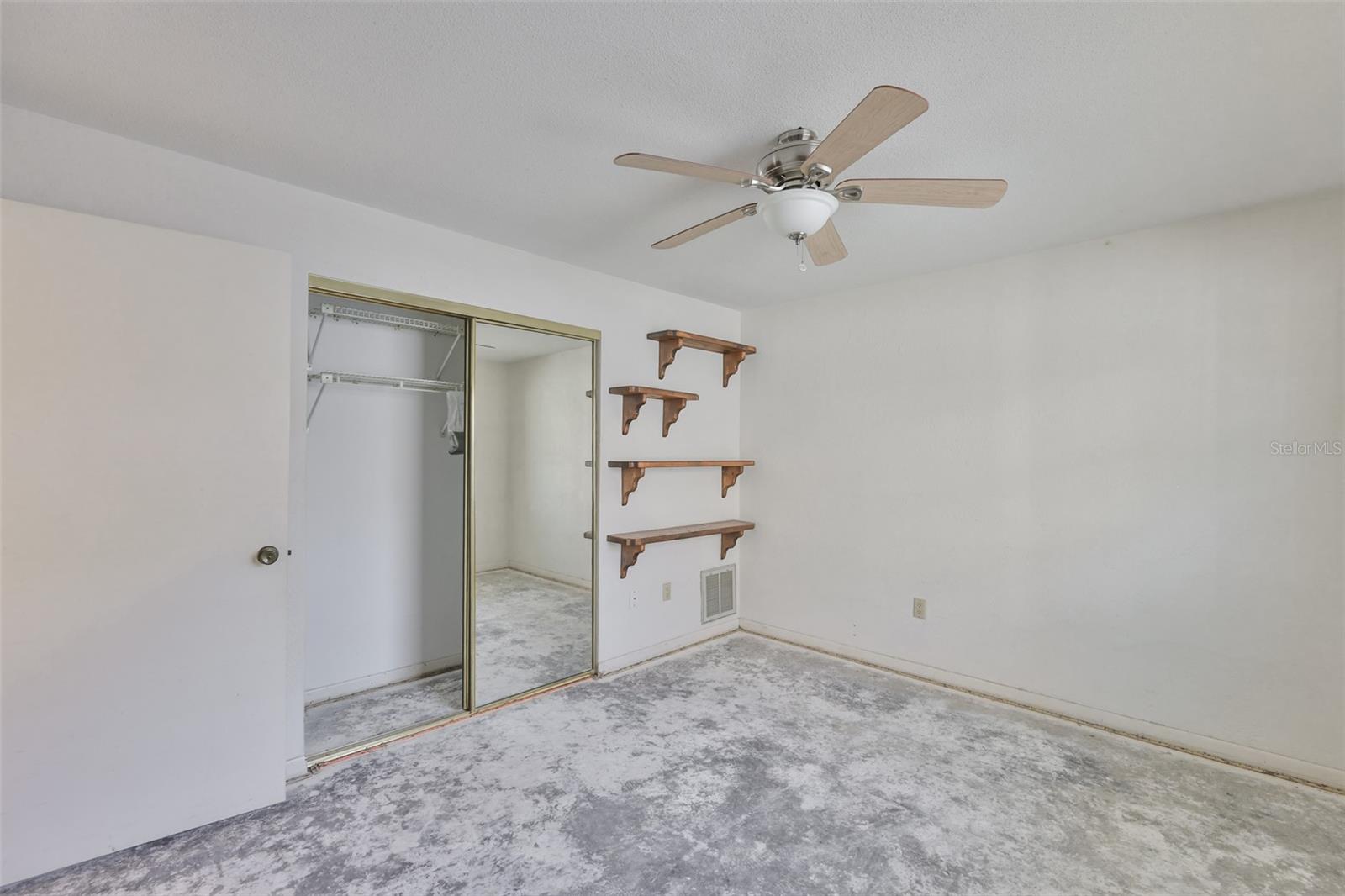 410 Harbor Dr N Property Photo 37