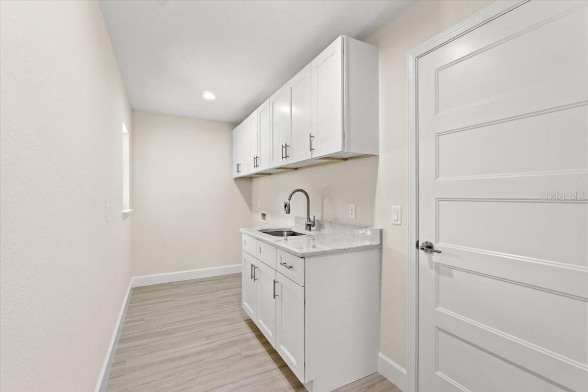 9171 Prospect Ave Property Photo 16