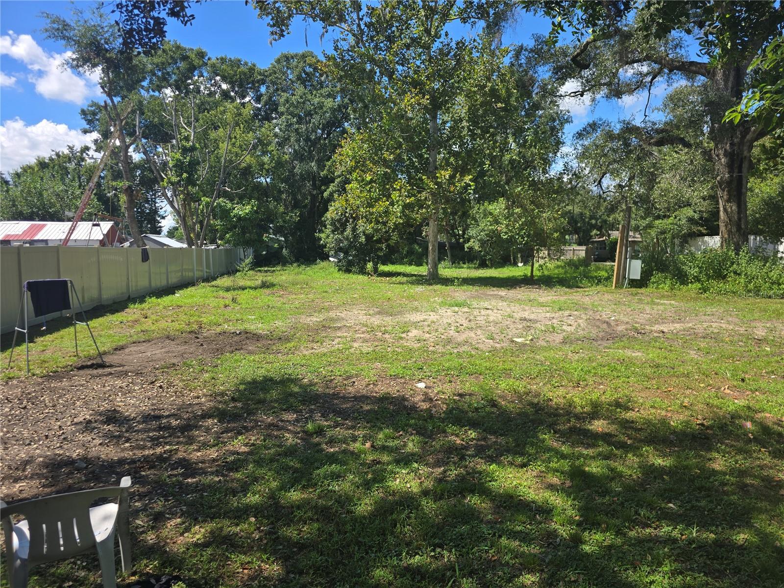 1403 Gordon Rd Property Photo 2