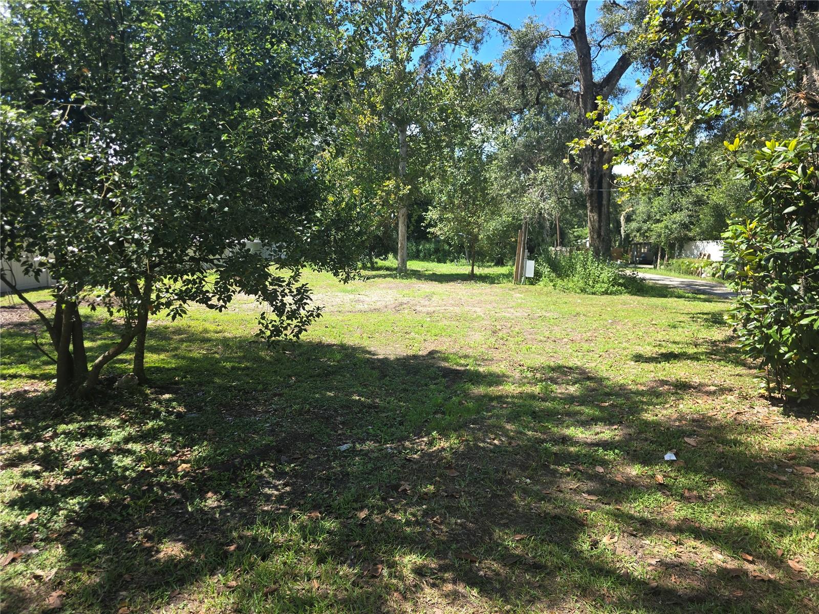 1403 Gordon Rd Property Photo 3