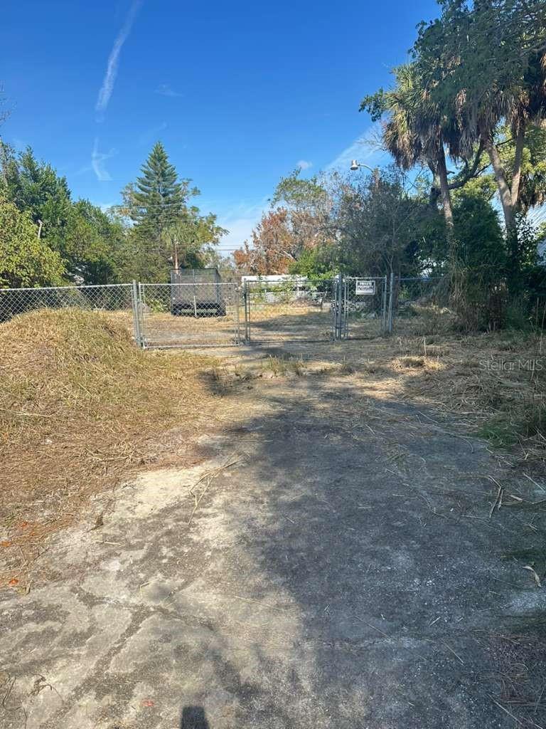 4637 Cottonwood Dr Property Photo 2