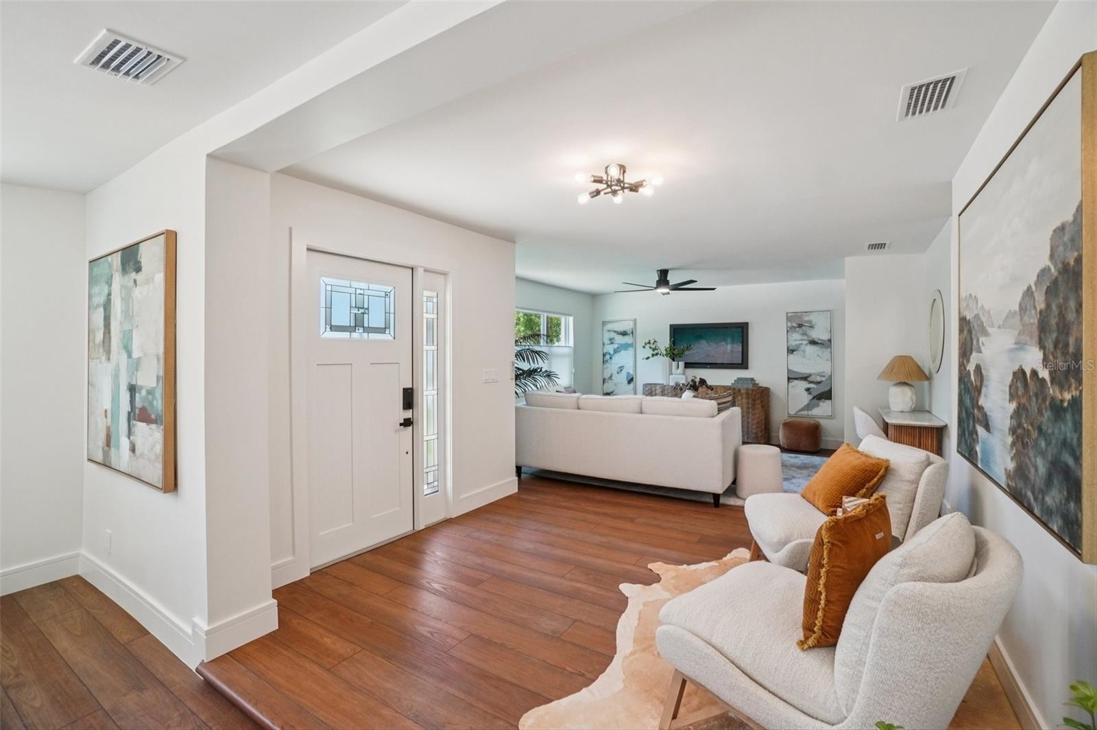 3123 W La Salle St Property Photo 8