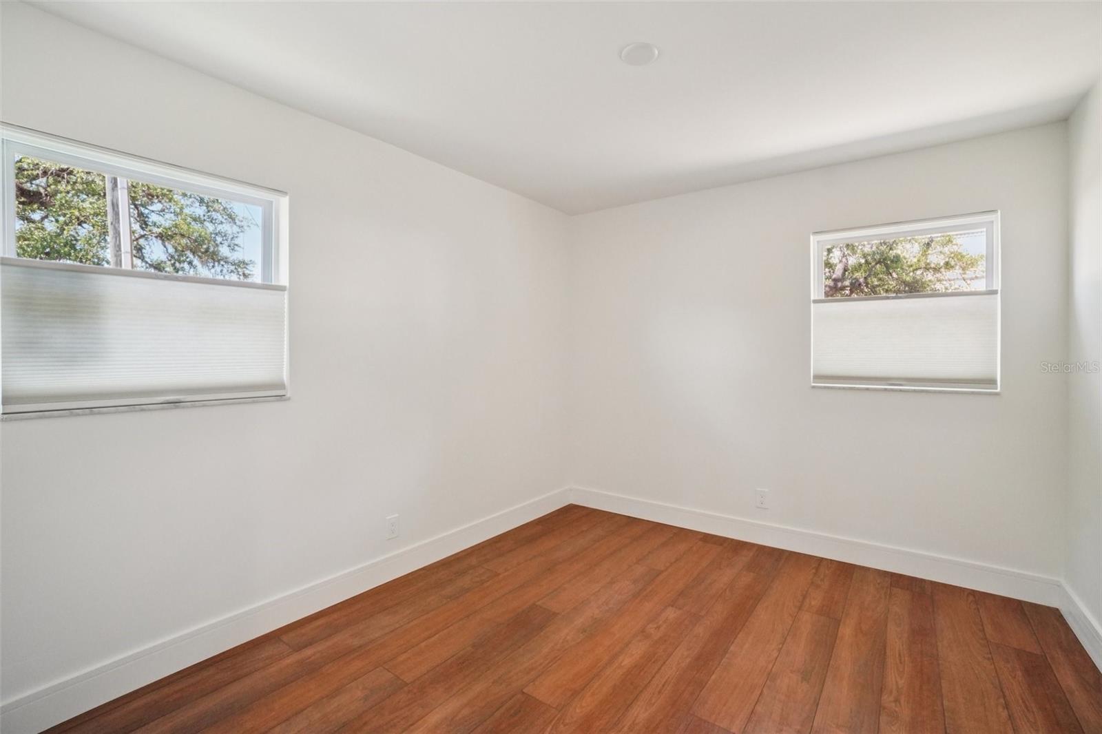 3123 W La Salle St Property Photo 32