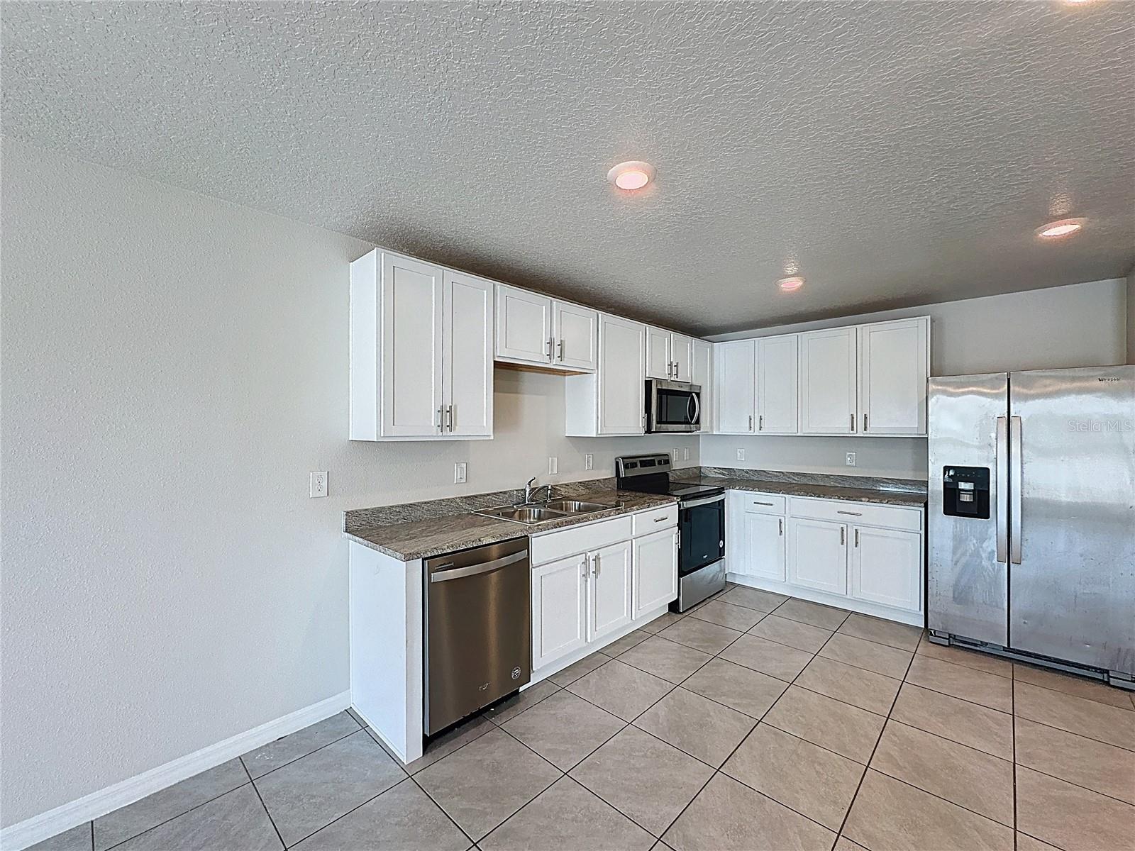 12167 High Rock Way Property Photo 4