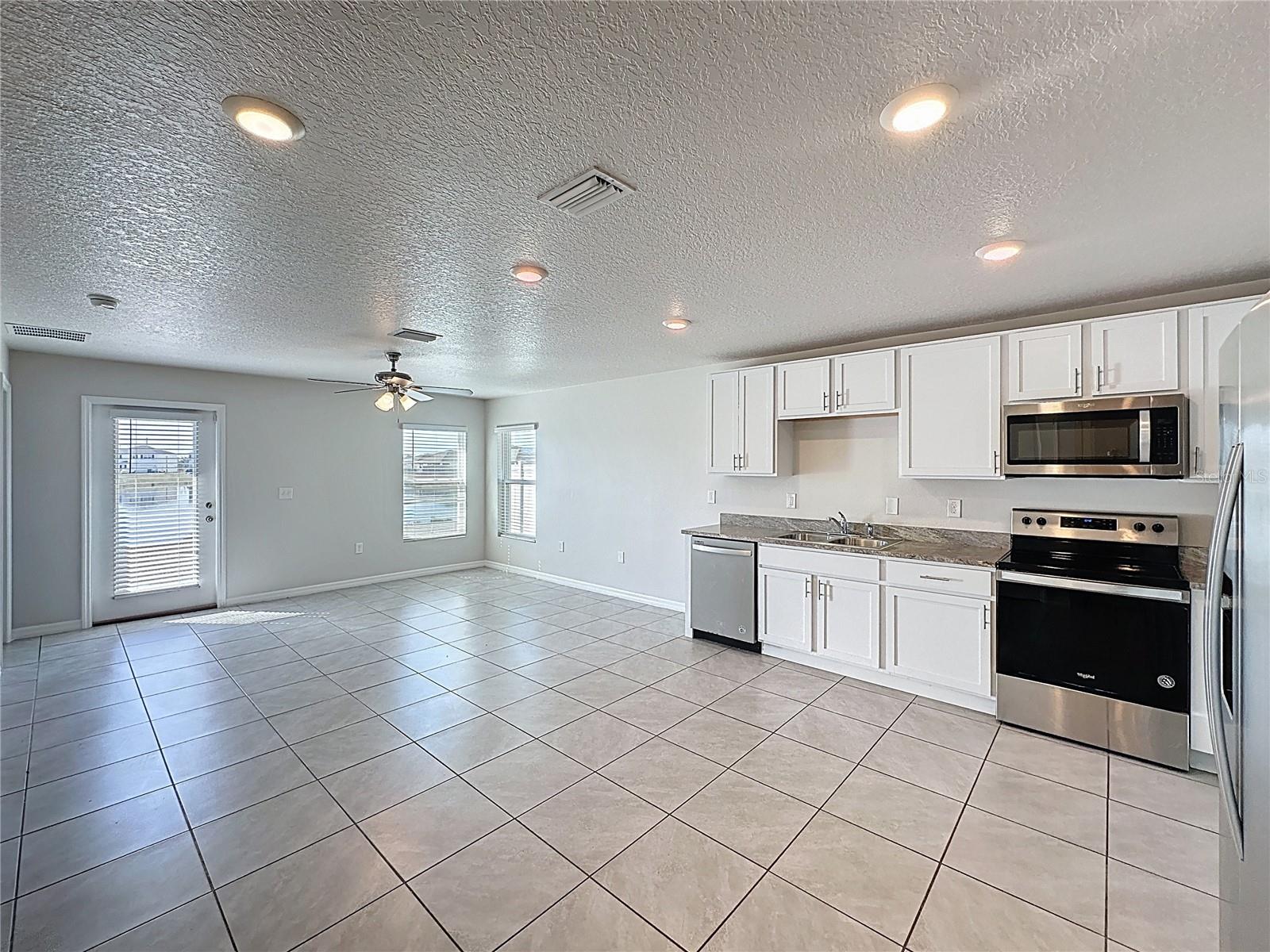 12167 High Rock Way Property Photo 5