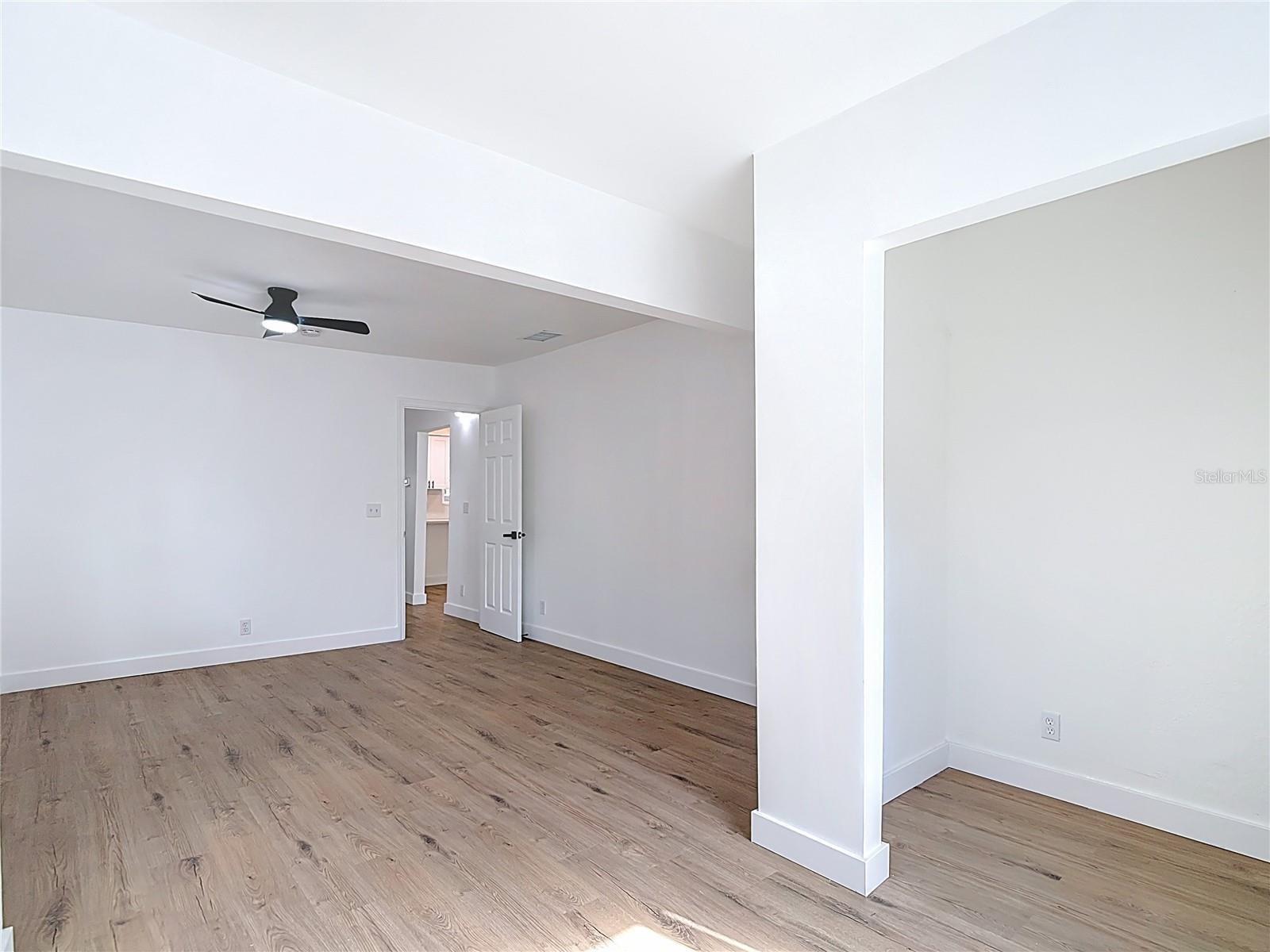 402 E Virginia Ave Property Photo 24