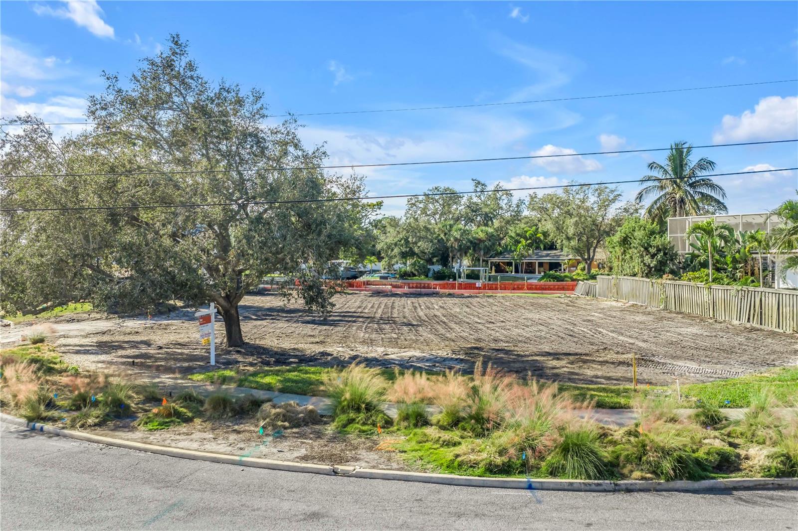 4811 Paradise Way S Property Photo 2