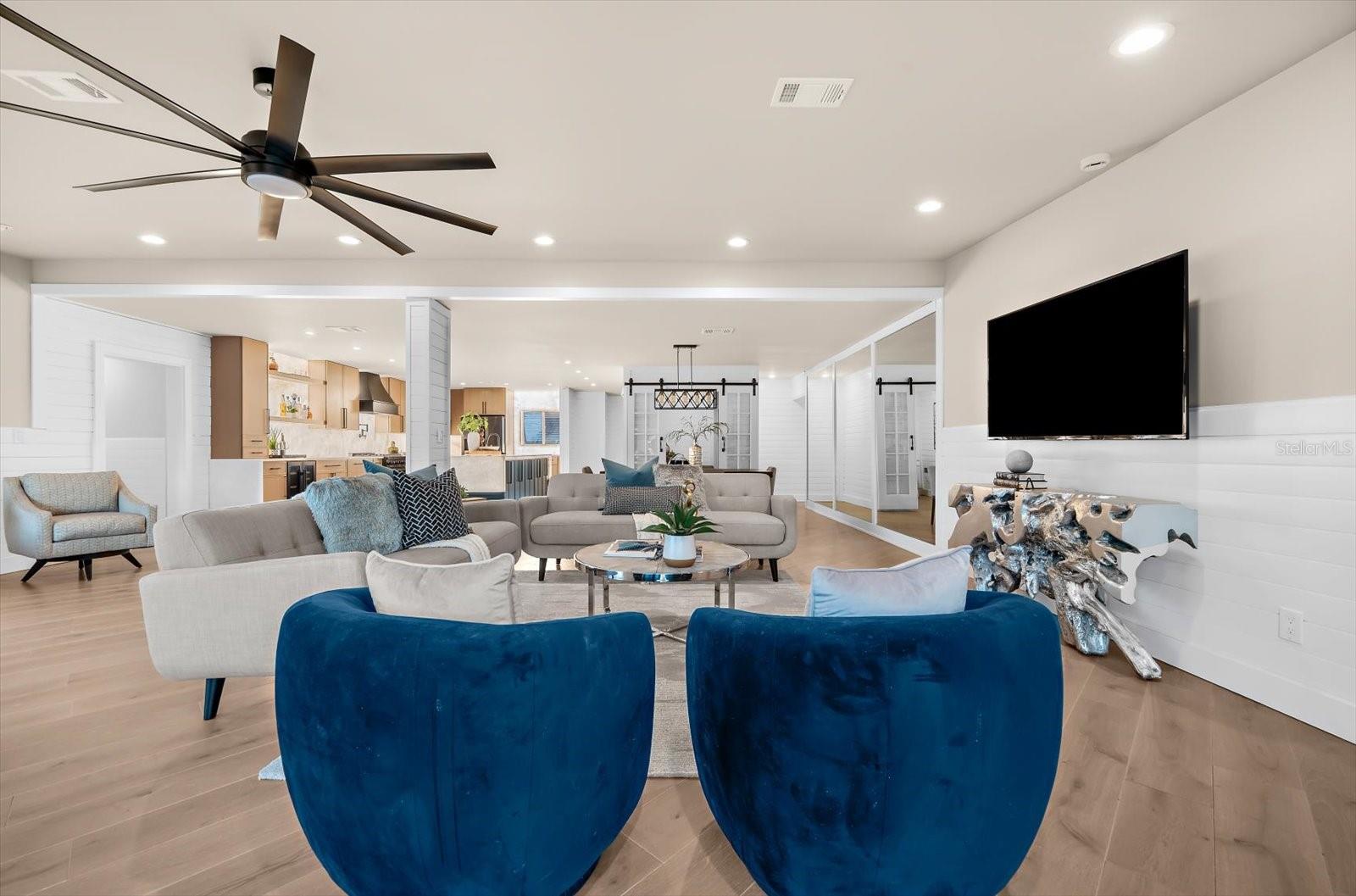330 Leeward Is Property Photo 4