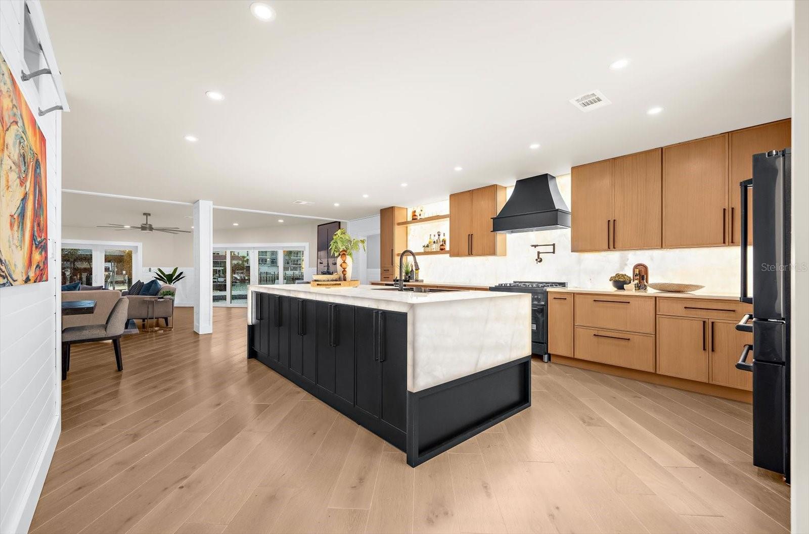 330 Leeward Is Property Photo 19