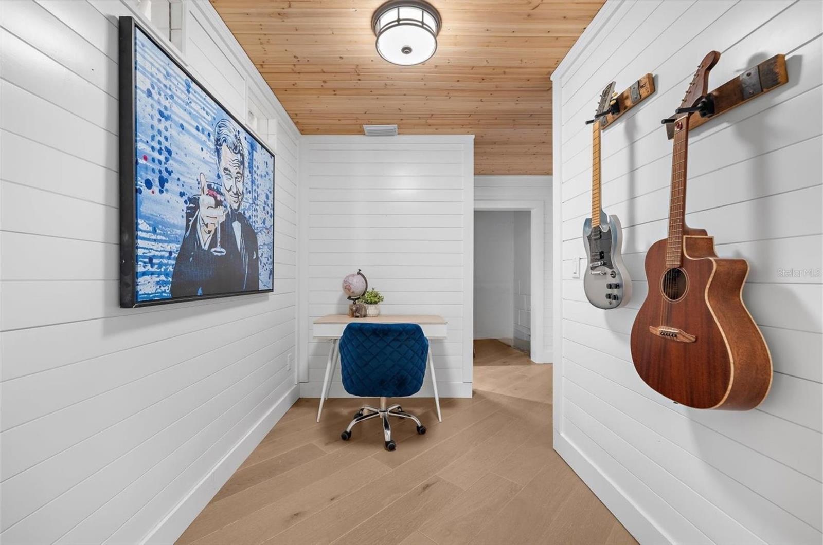 330 Leeward Is Property Photo 23