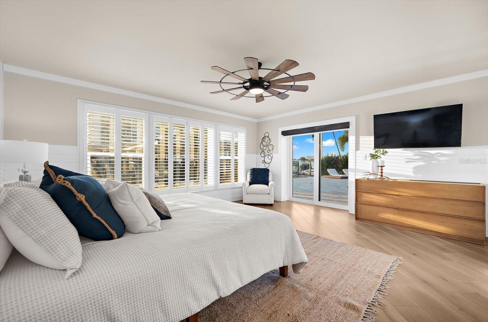 330 Leeward Is Property Photo 27