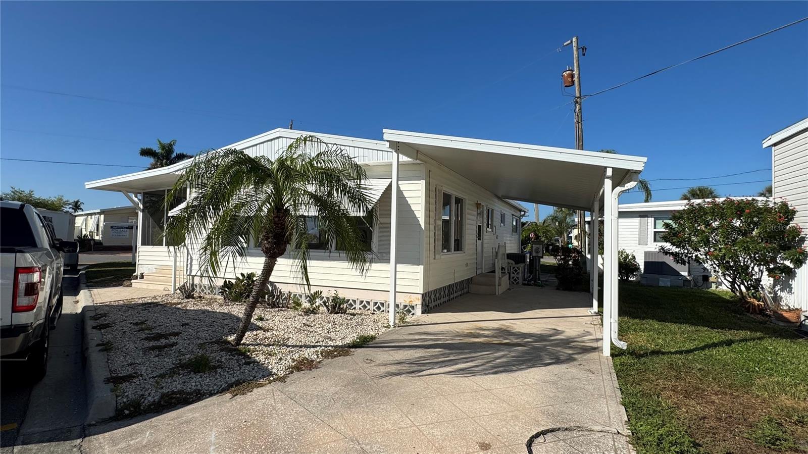 61 5th Ave Property Photo 18