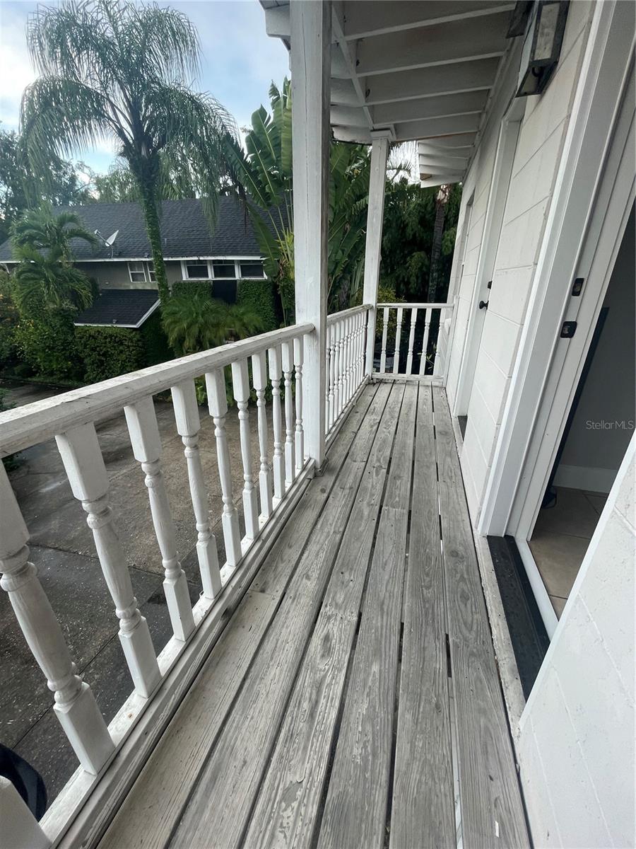 727 1/2 Edgewater Dr Property Photo 22