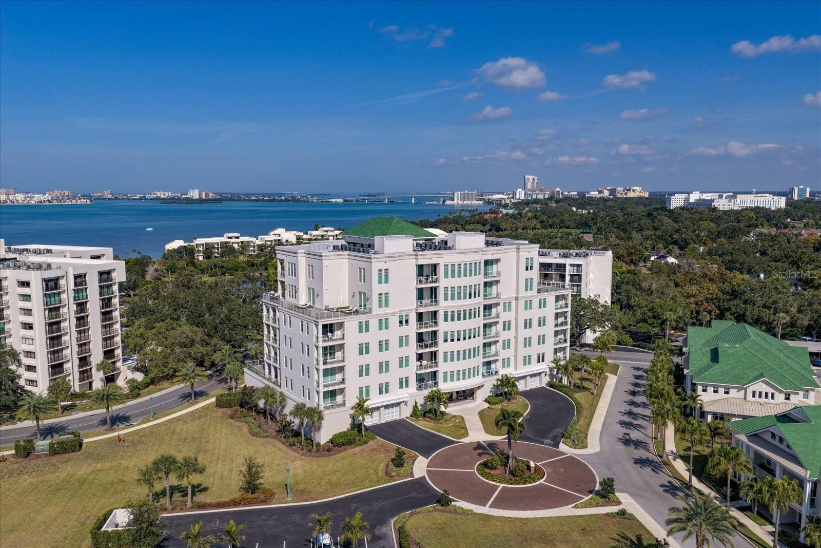 8 Palm Ter #605 Property Photo 65