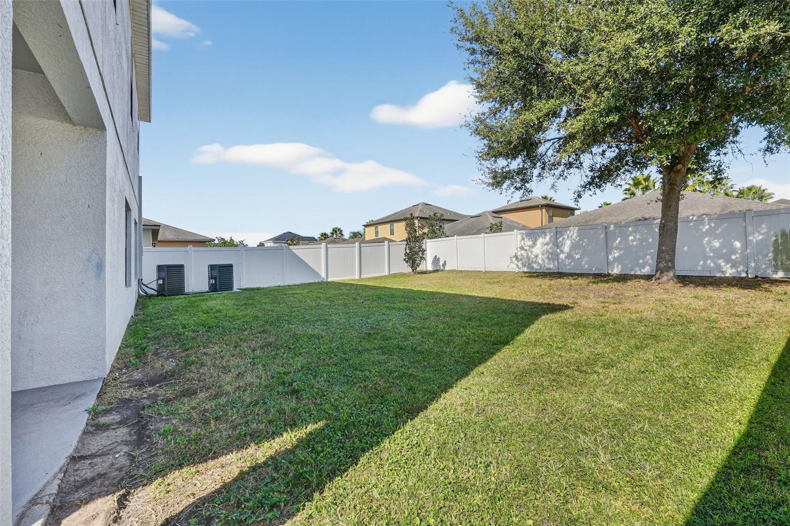 11214 Carrick Stone St Property Photo 9