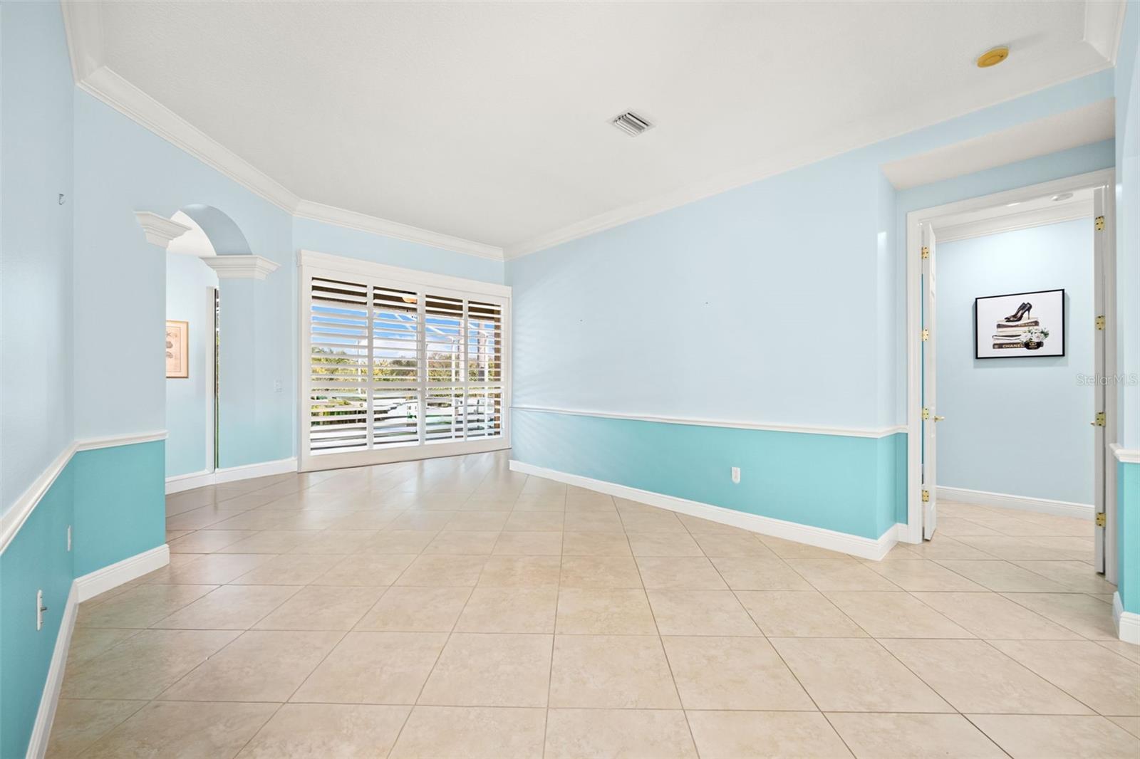 6882 Tailfeather Way Property Photo 8