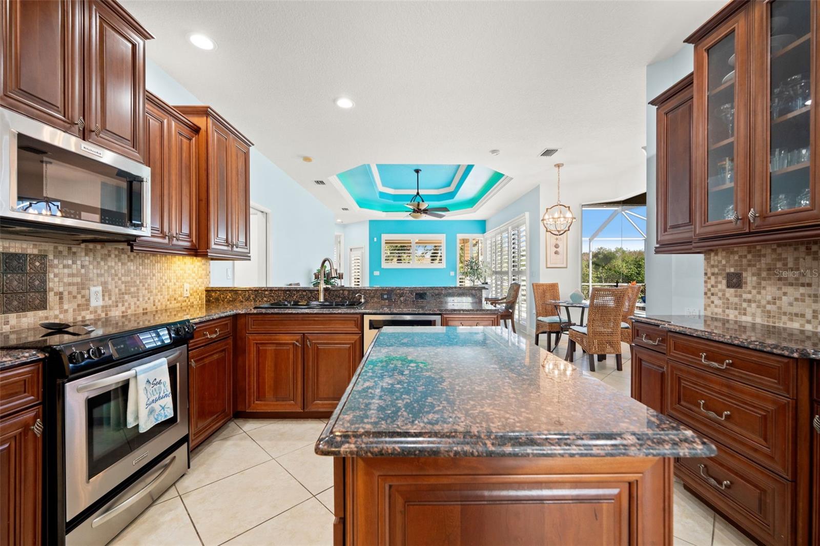 6882 Tailfeather Way Property Photo 11