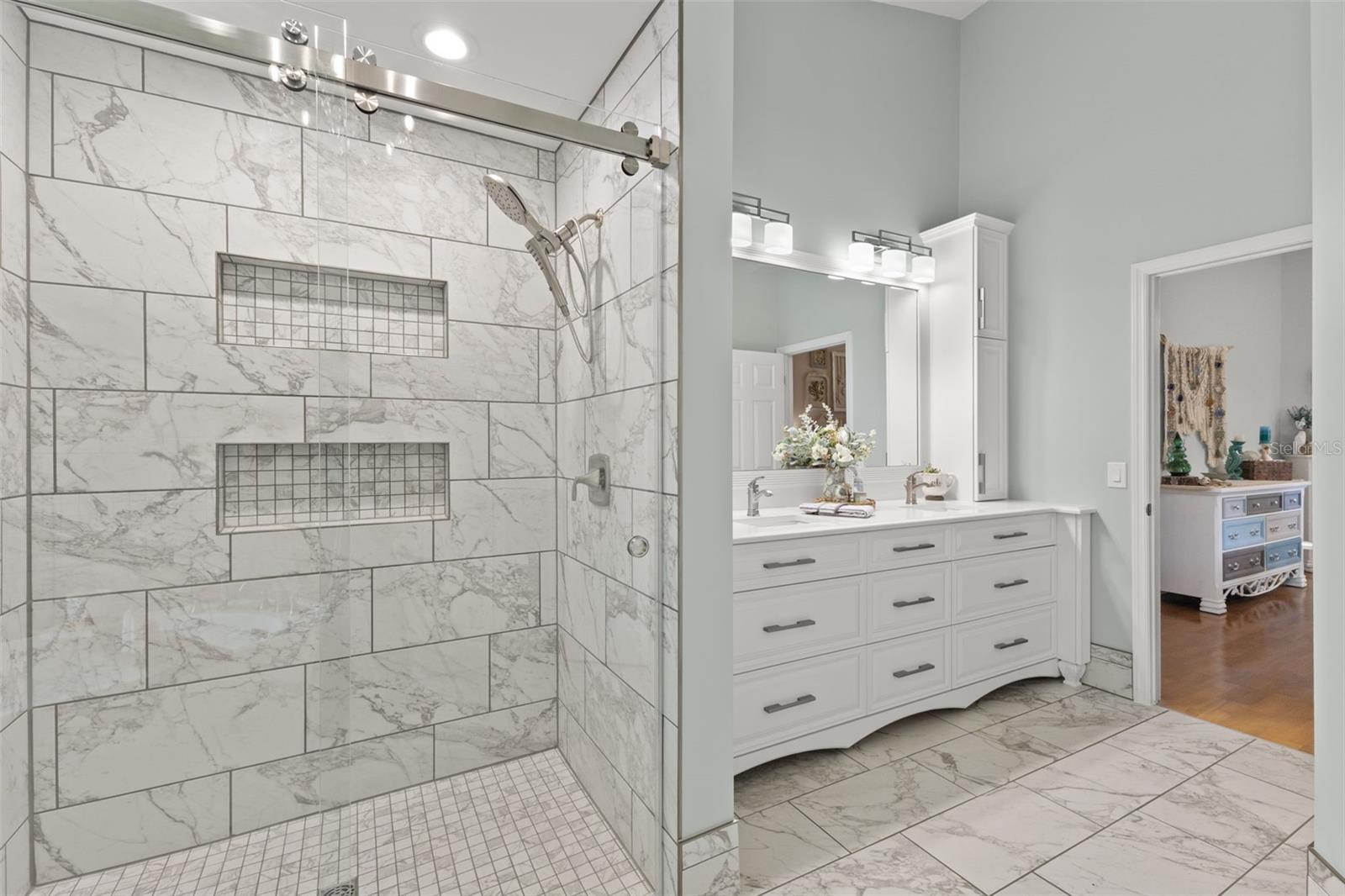 3734 Thornbush Ln Property Photo 11