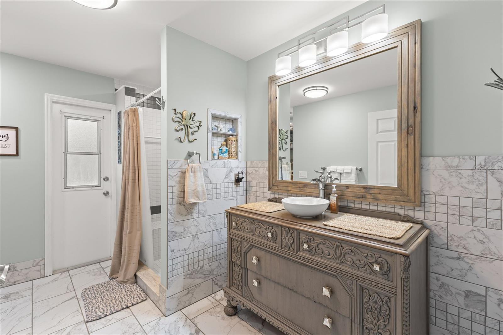 3734 Thornbush Ln Property Photo 15