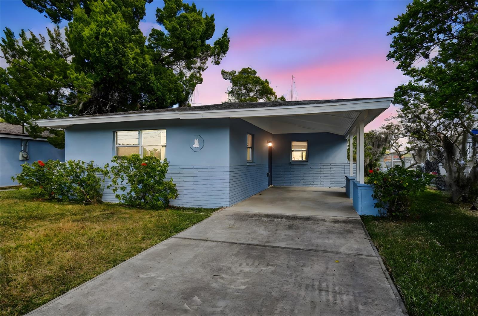 4911 FLORAMAR TER Property Photo 1