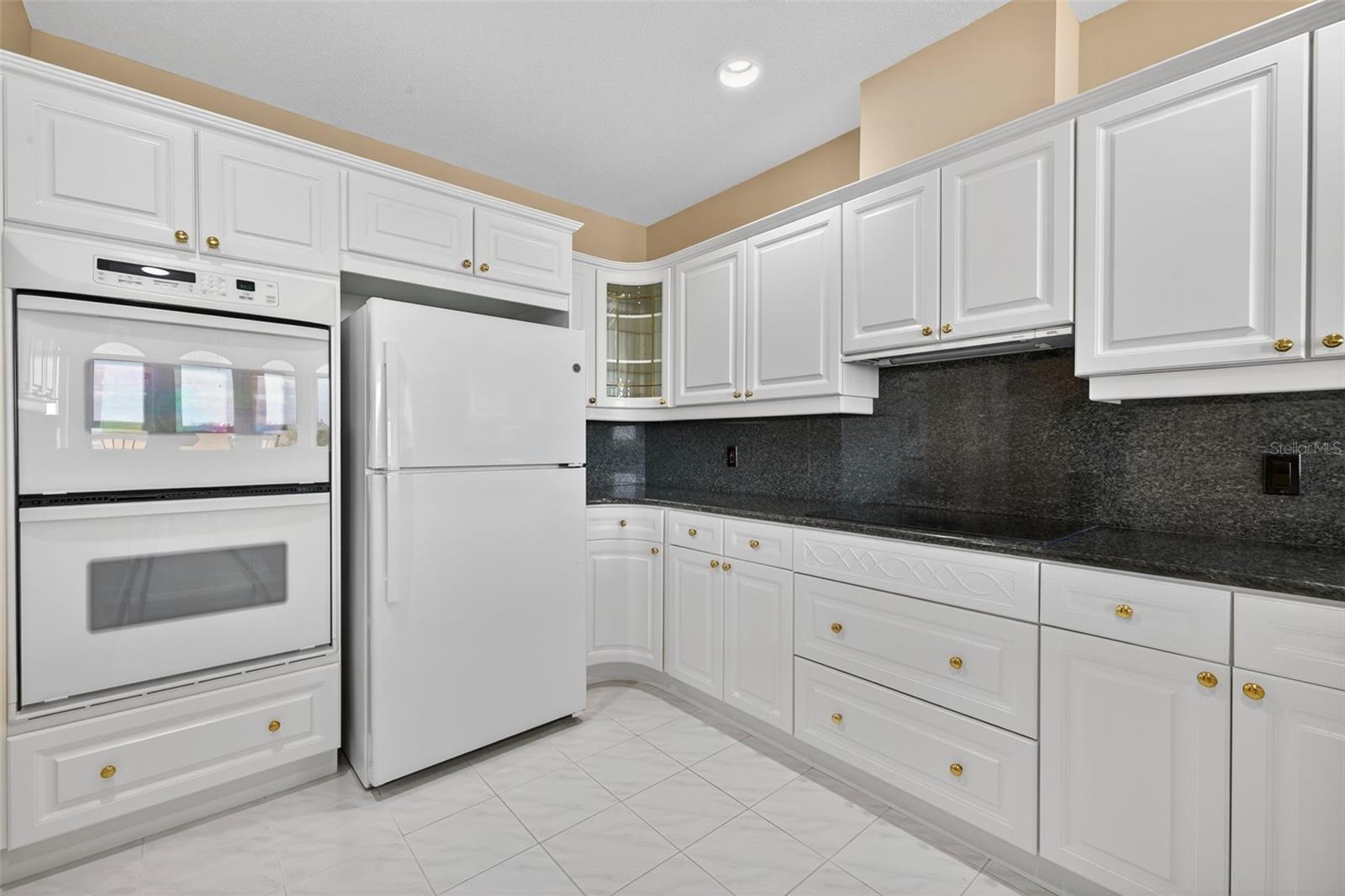 288 Beach Dr Ne #4b Property Photo 22