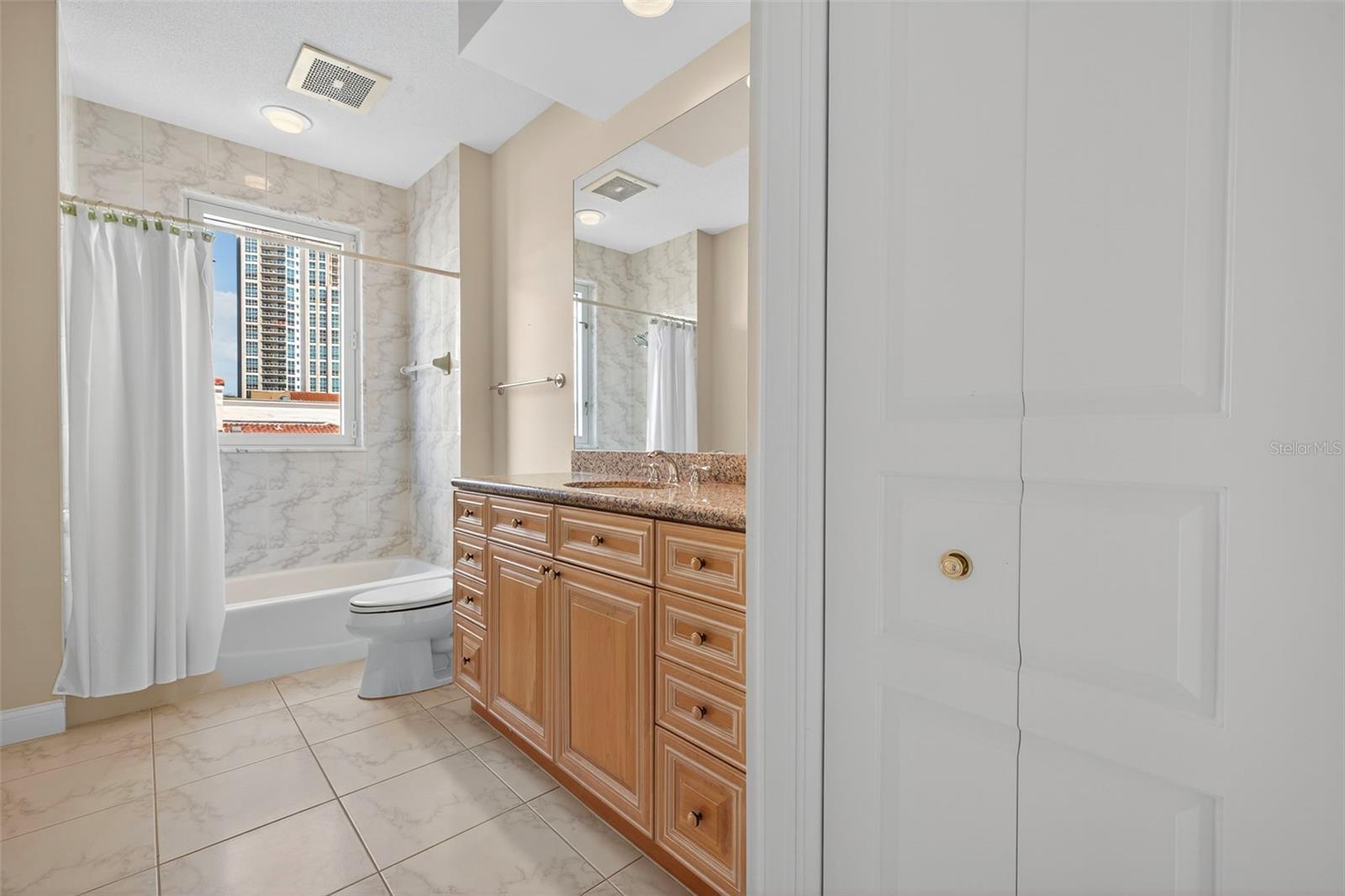 288 Beach Dr Ne #4b Property Photo 55
