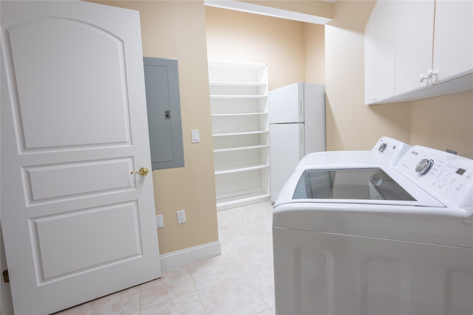 288 Beach Dr Ne #4b Property Photo 58