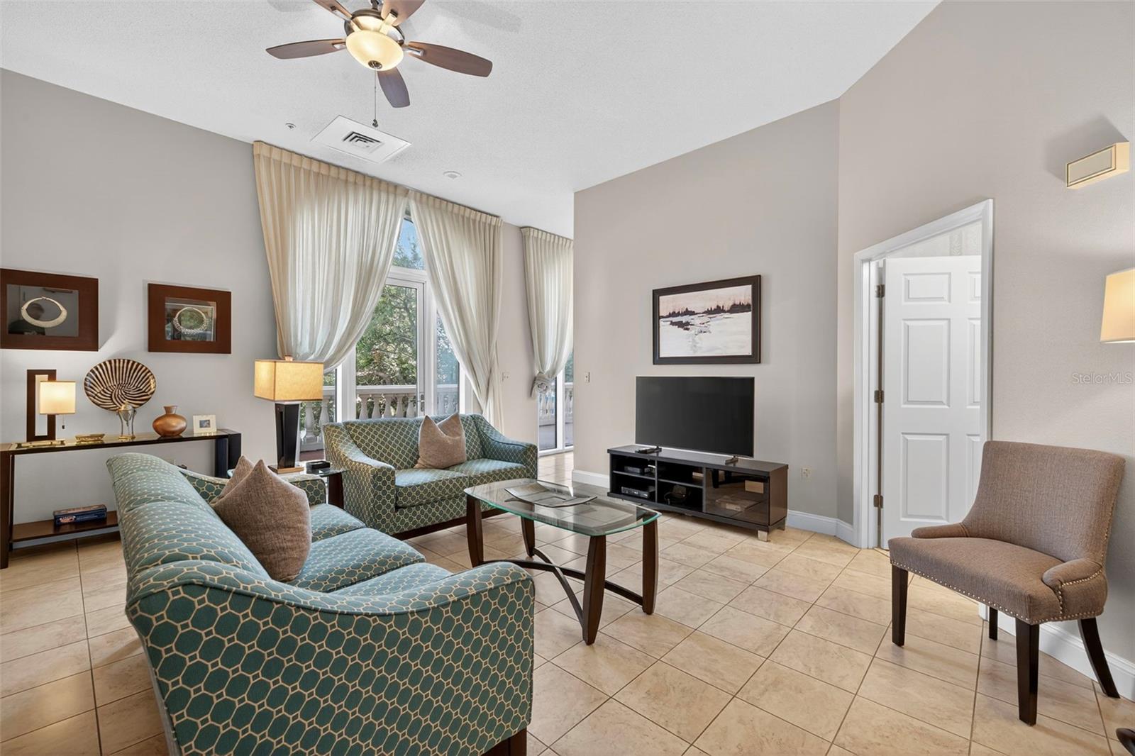 288 Beach Dr Ne #4b Property Photo 69