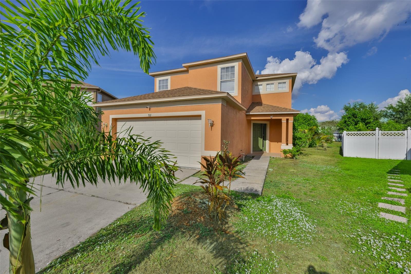 702 Cristelle Jean Dr Property Photo 2