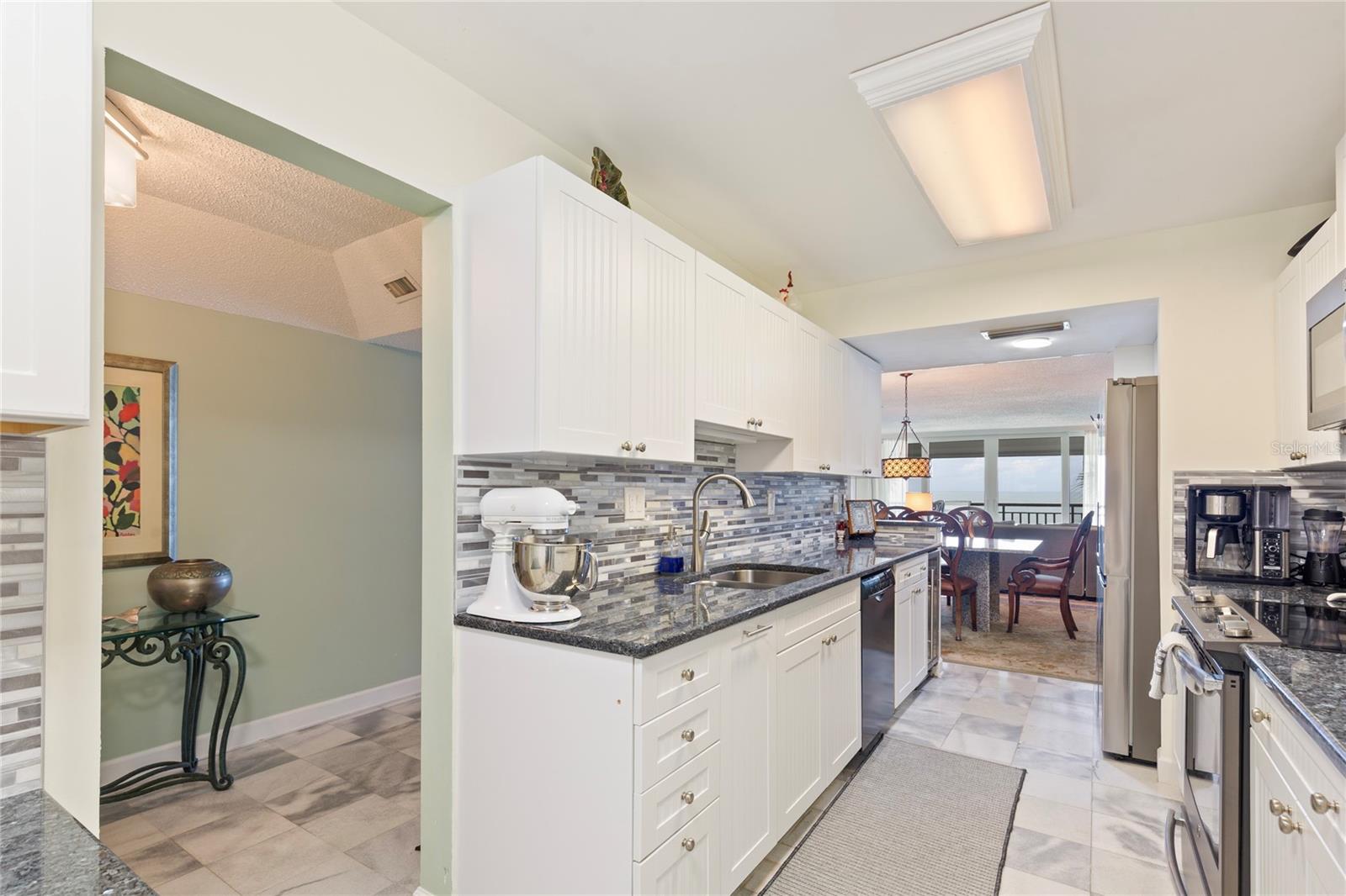 2900 Gulf Blvd #201 Property Photo 6