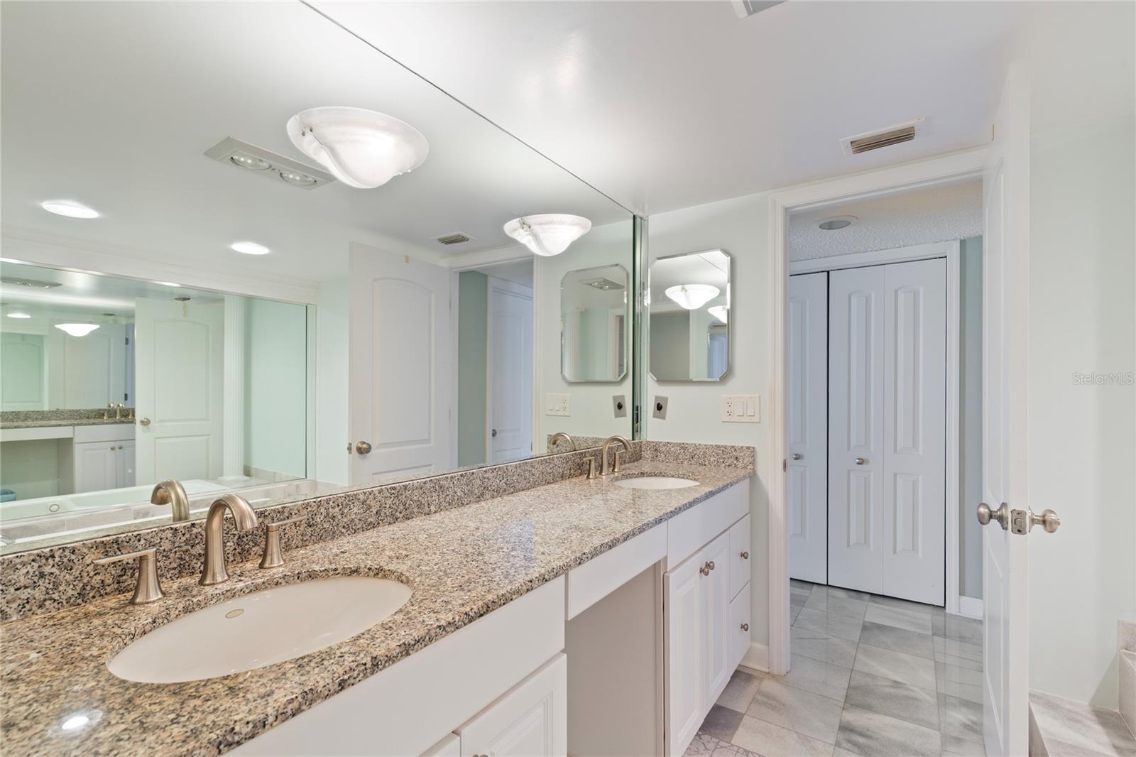 2900 Gulf Blvd #201 Property Photo 36