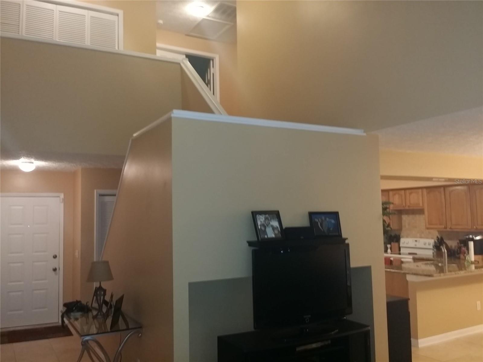 4012 Circlewood Ct Property Photo 2