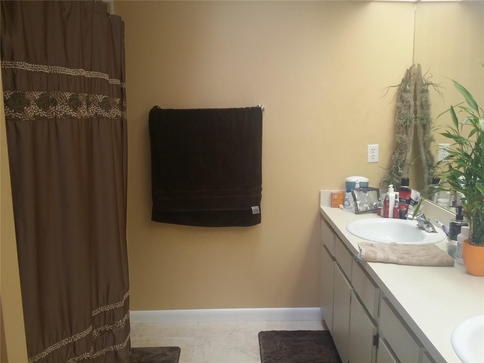 4012 Circlewood Ct Property Photo 8