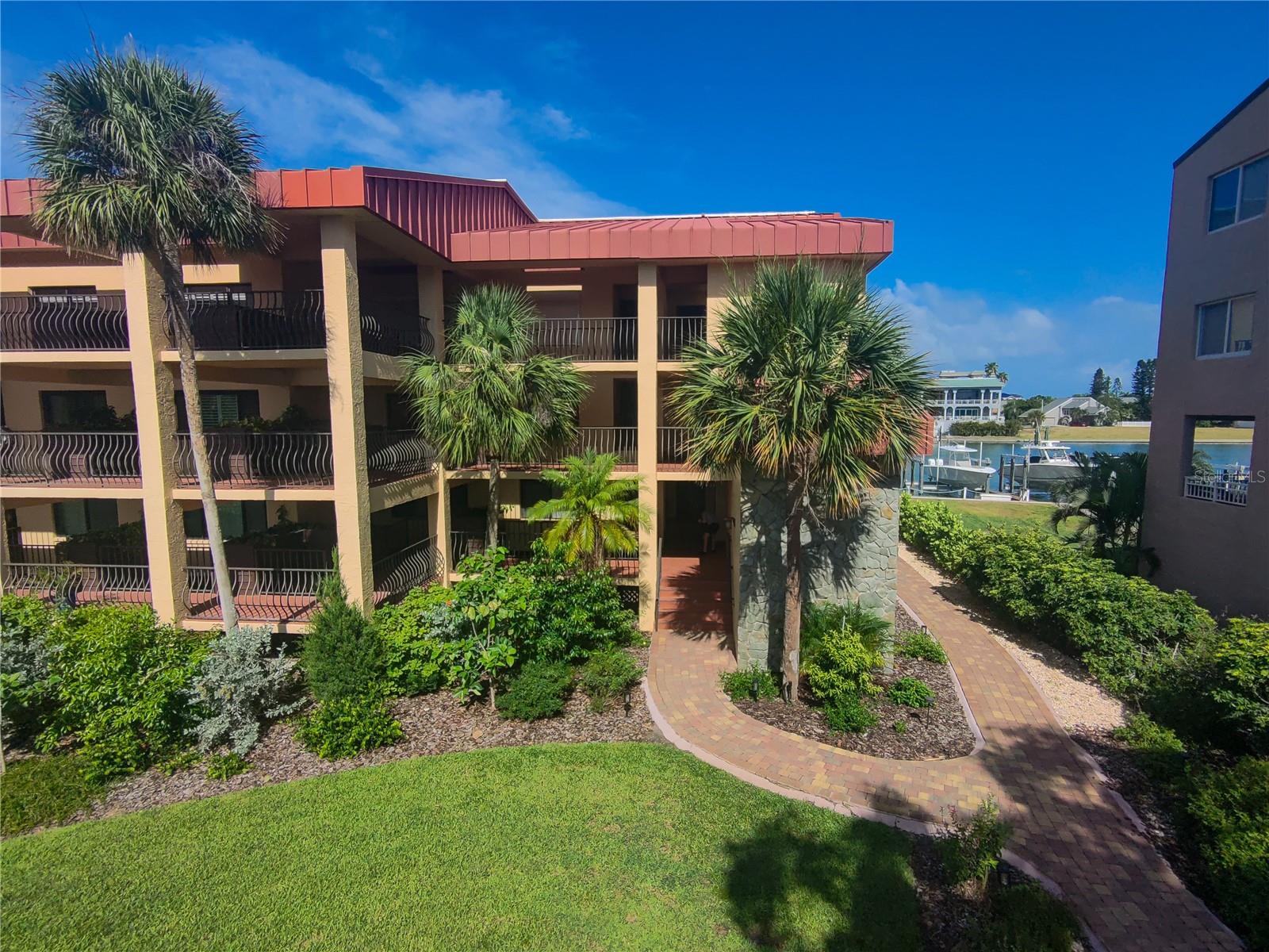 1060 Pinellas Bayway S #106 Property Photo 4
