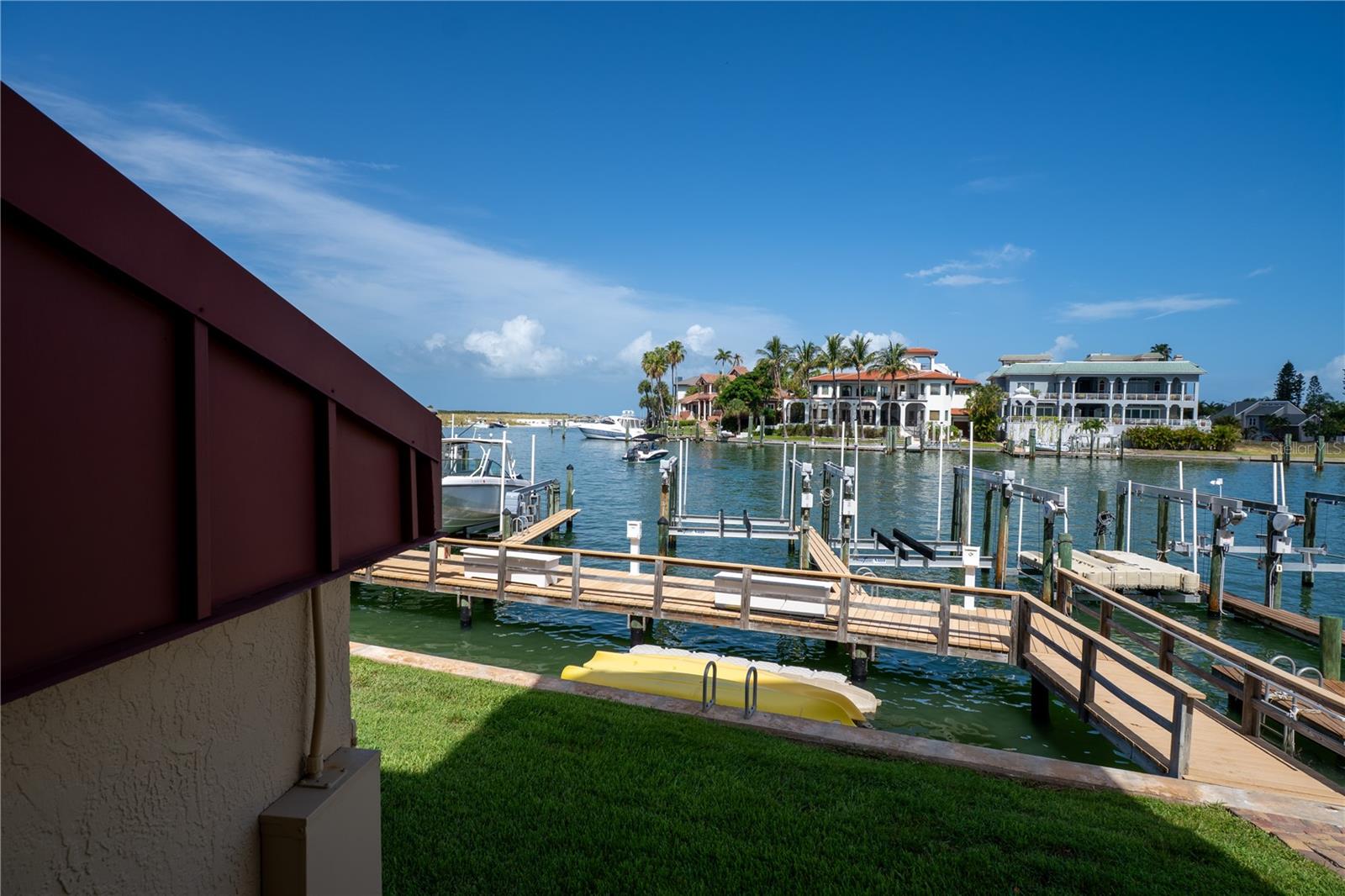 1060 Pinellas Bayway S #106 Property Photo 17