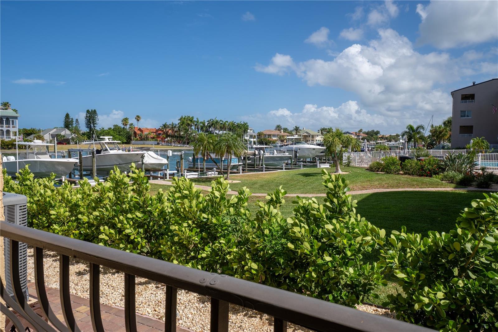 1060 Pinellas Bayway S #106 Property Photo 38