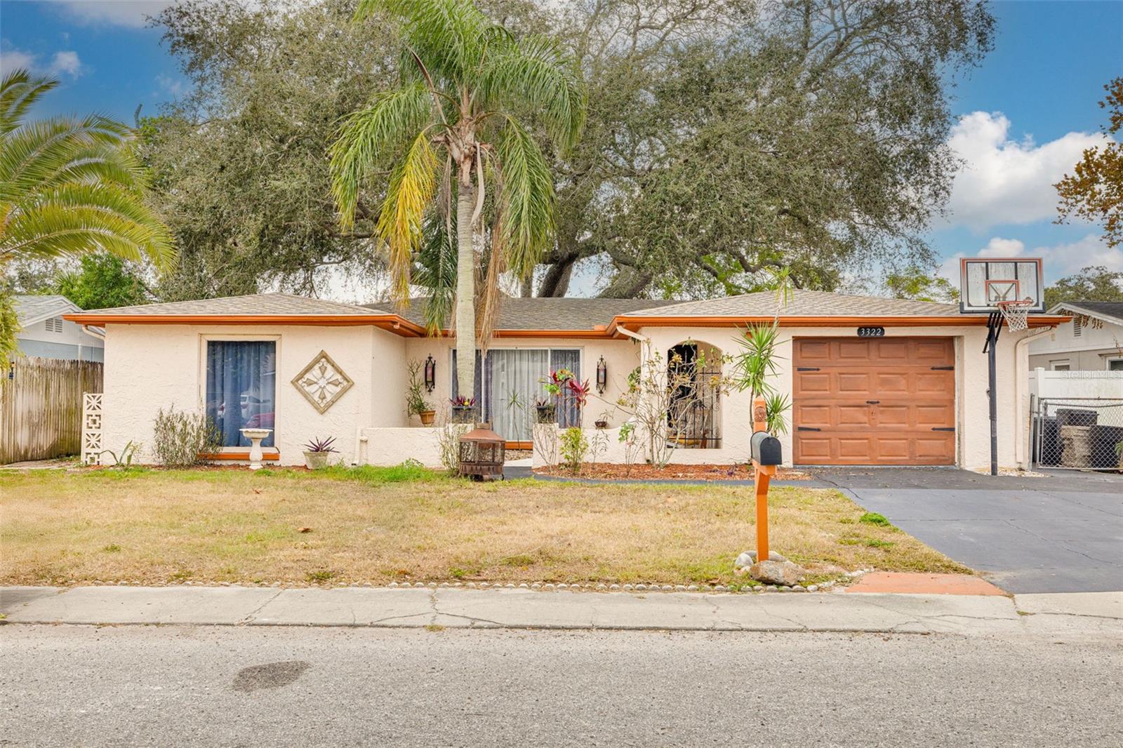 3322 Fairmount Dr Property Photo 1