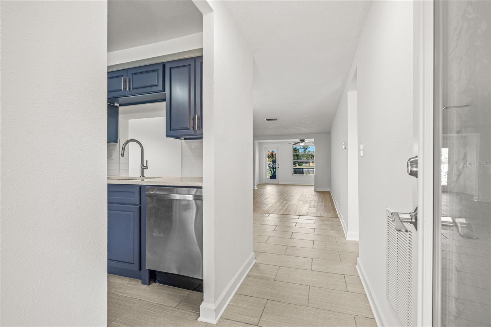 4324 Summersun Dr Property Photo 5