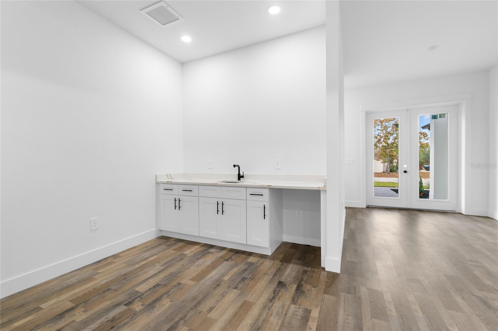 45 Vinca St Property Photo 18