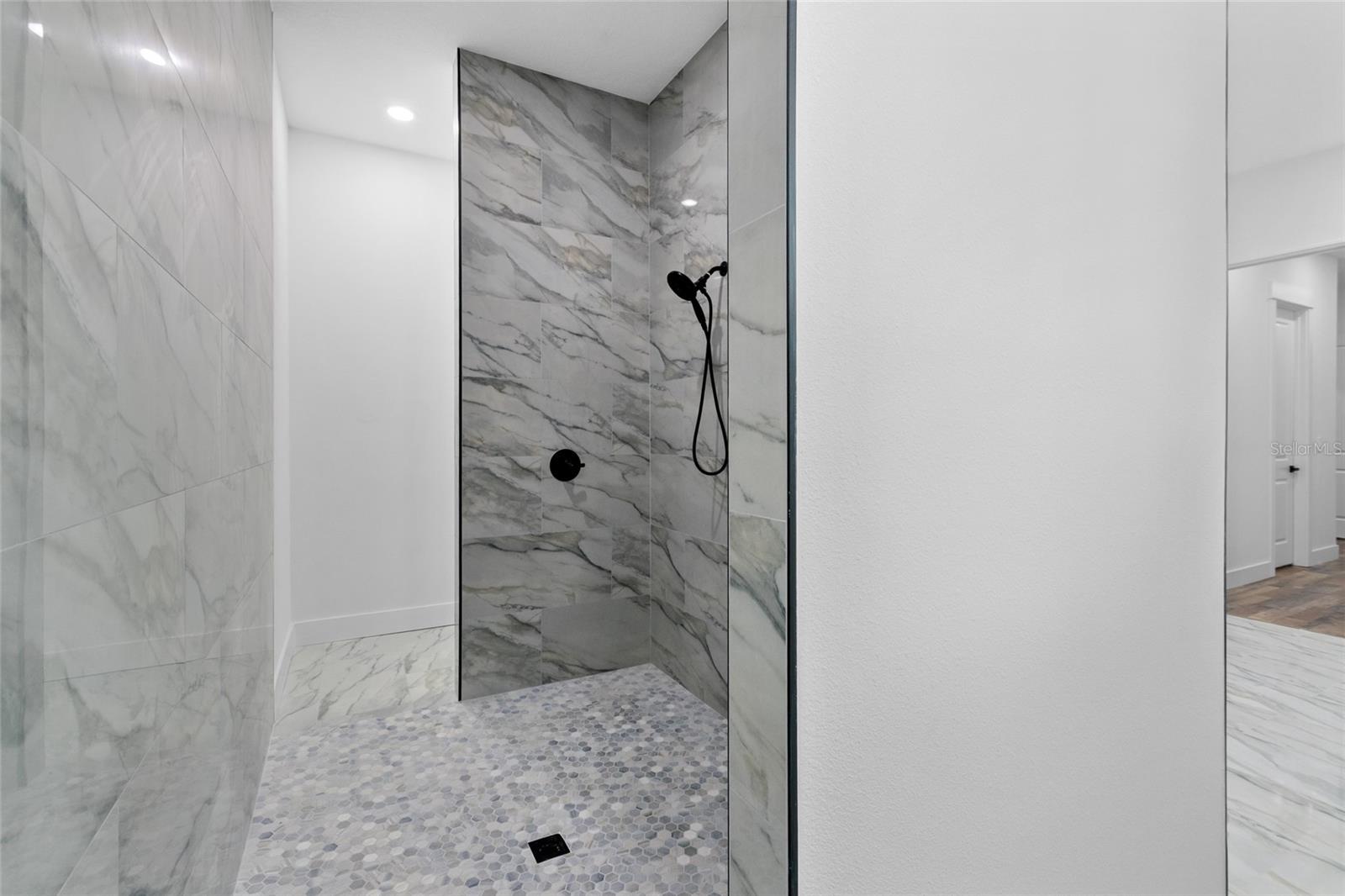 45 Vinca St Property Photo 42