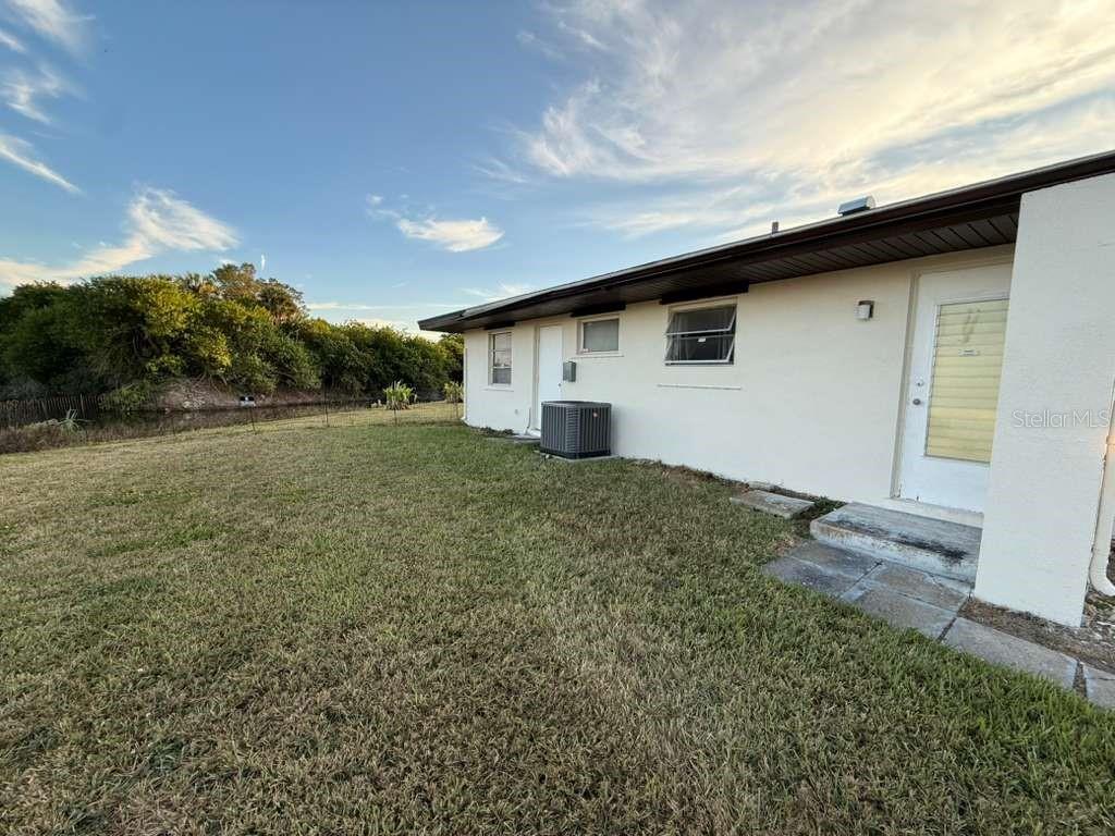 21385 Gibralter Dr Property Photo 7