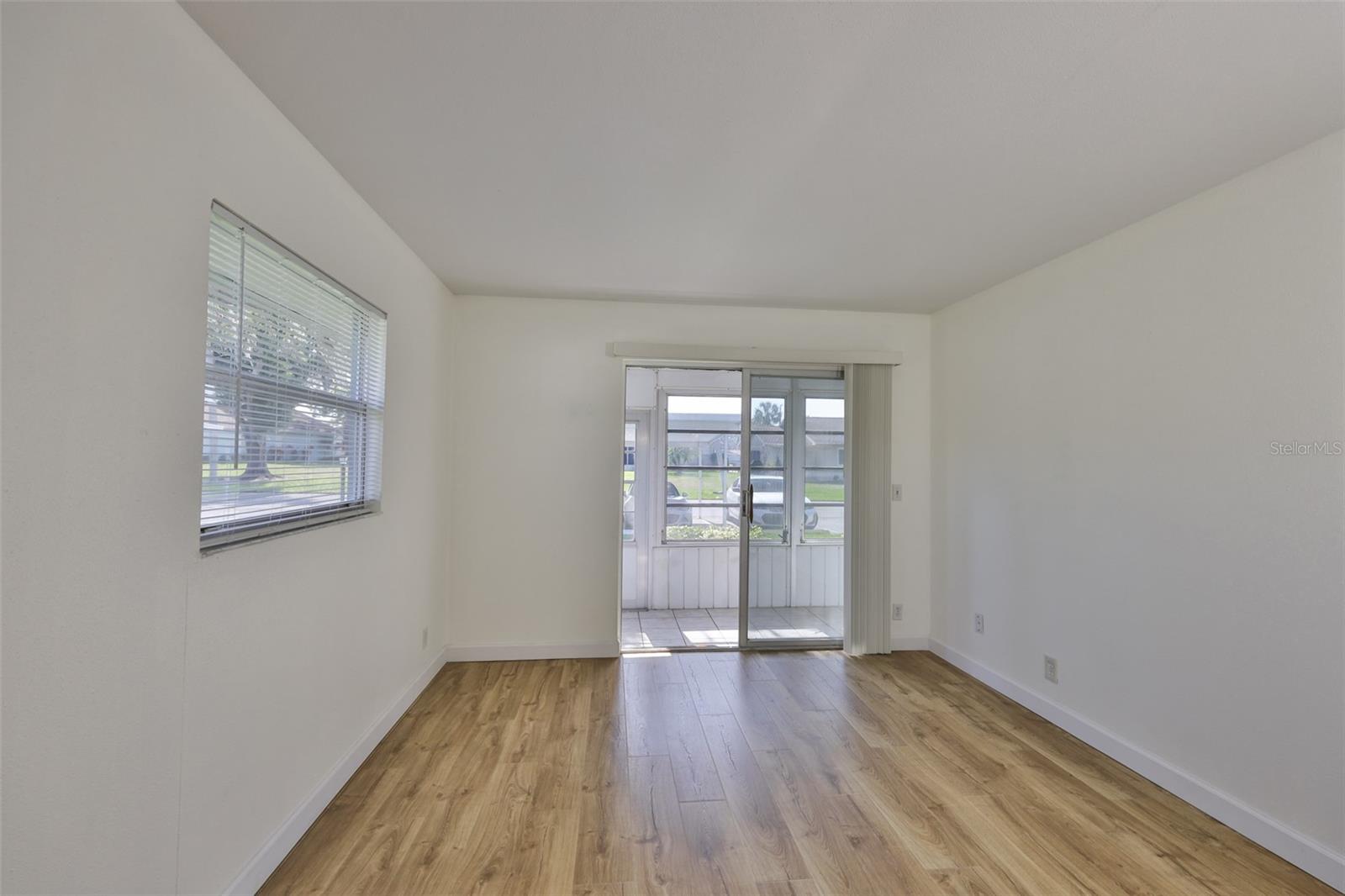 1811 Bedford Ln #153 Property Photo 13