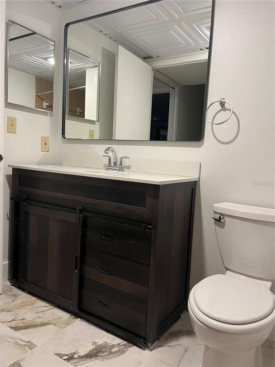 3300 Fox Chase Cir N #226 Property Photo 11