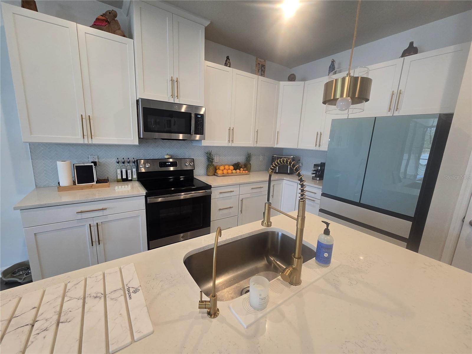 8052 Greenway Ave Property Photo 56