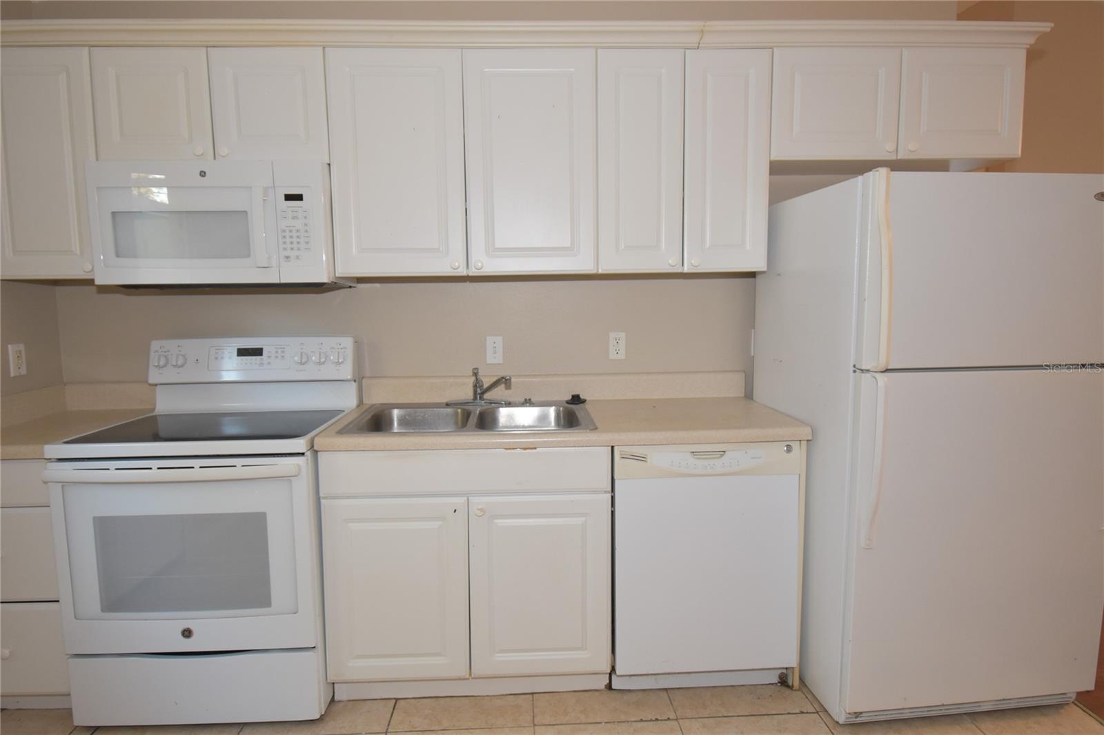 4406 E Mango Ter Property Photo 5