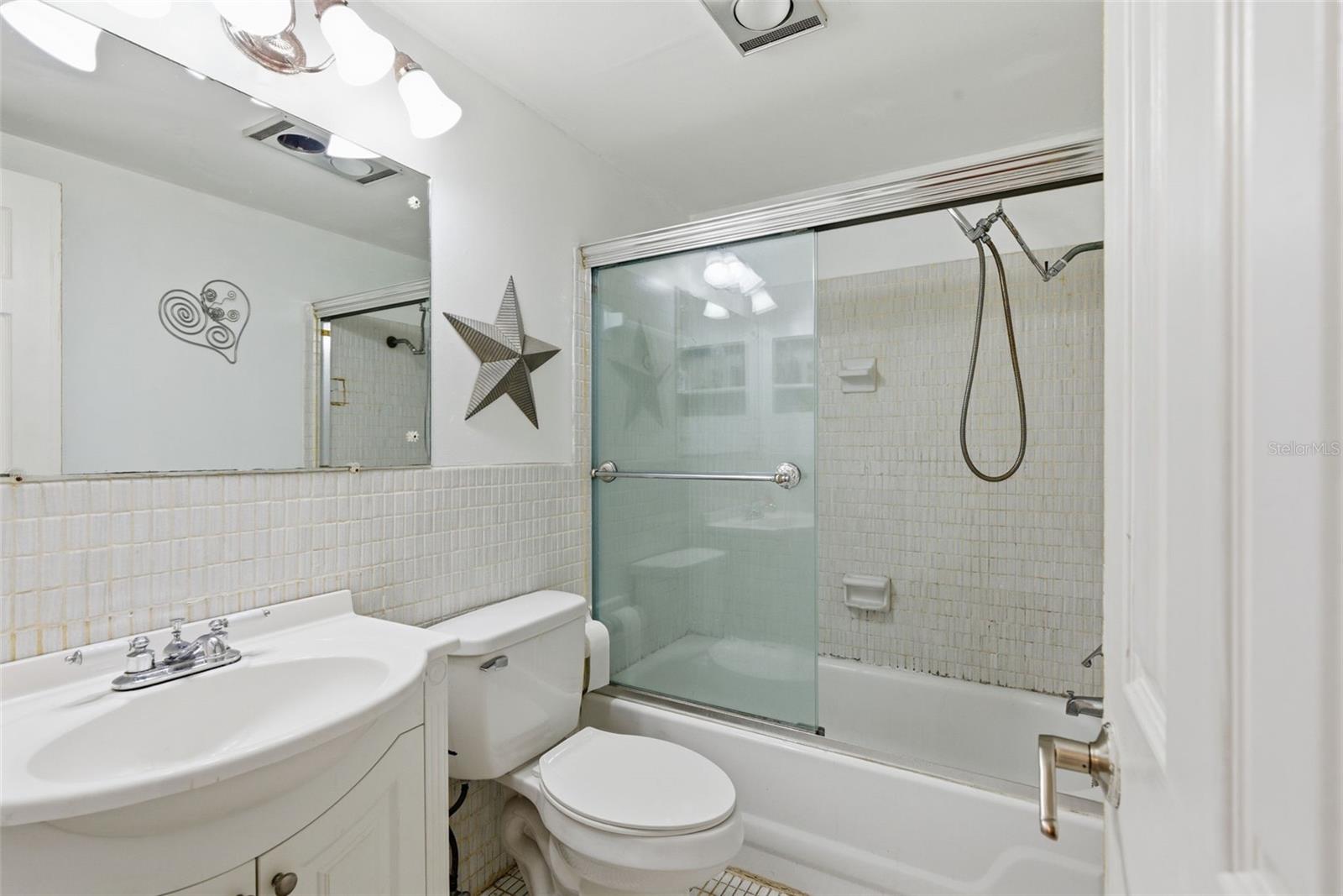 5876 21st St N #5 Property Photo 11