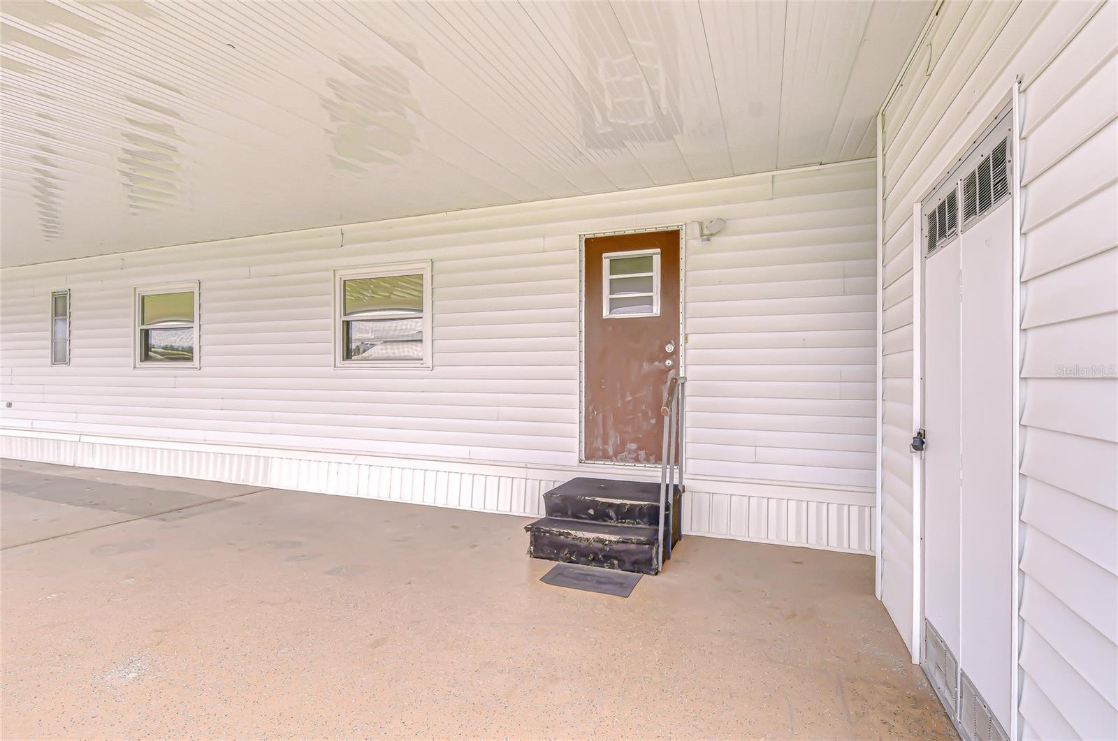 39524 Dundee Rd Property Photo 7