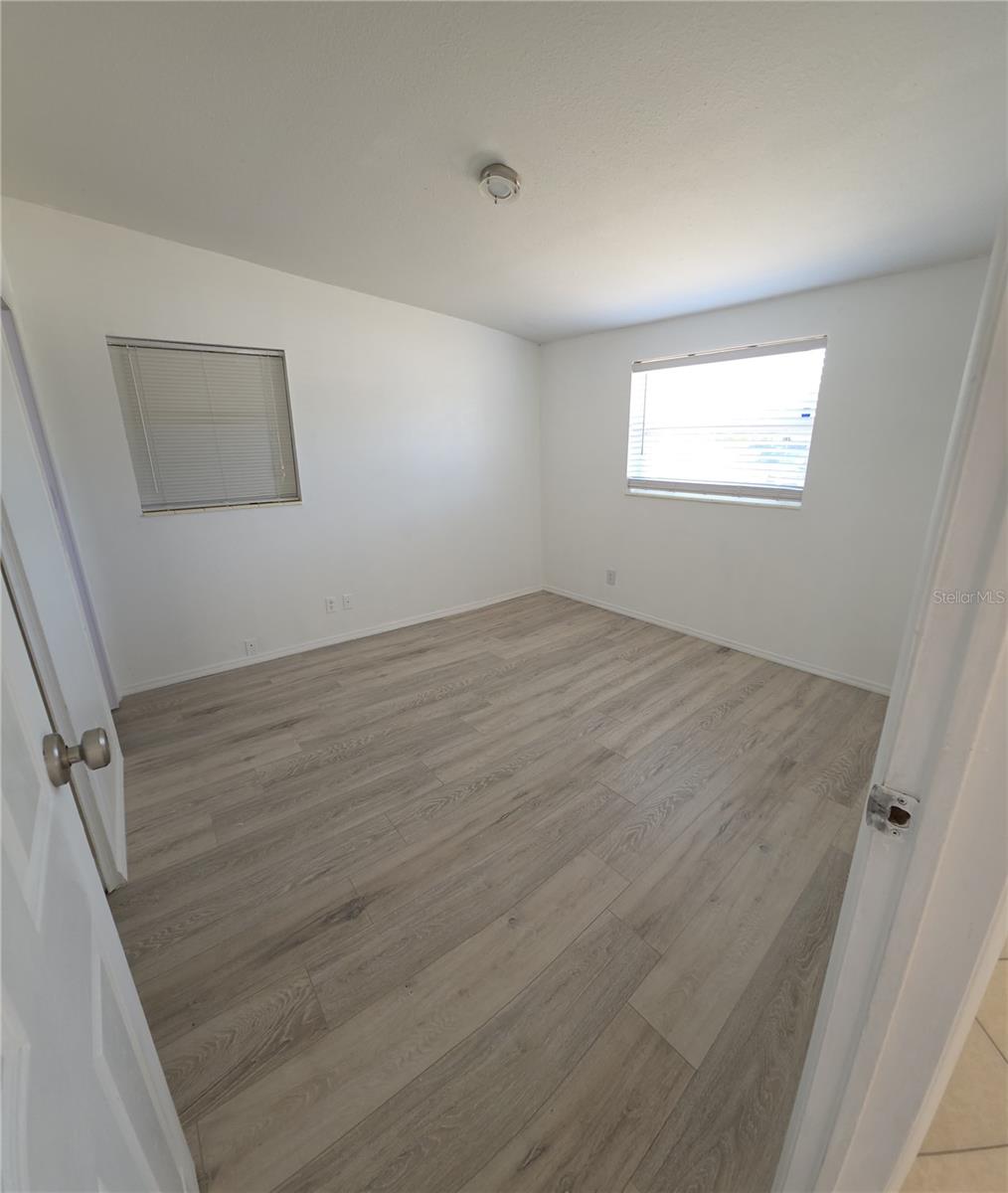 6813 Tuttle St Property Photo 7